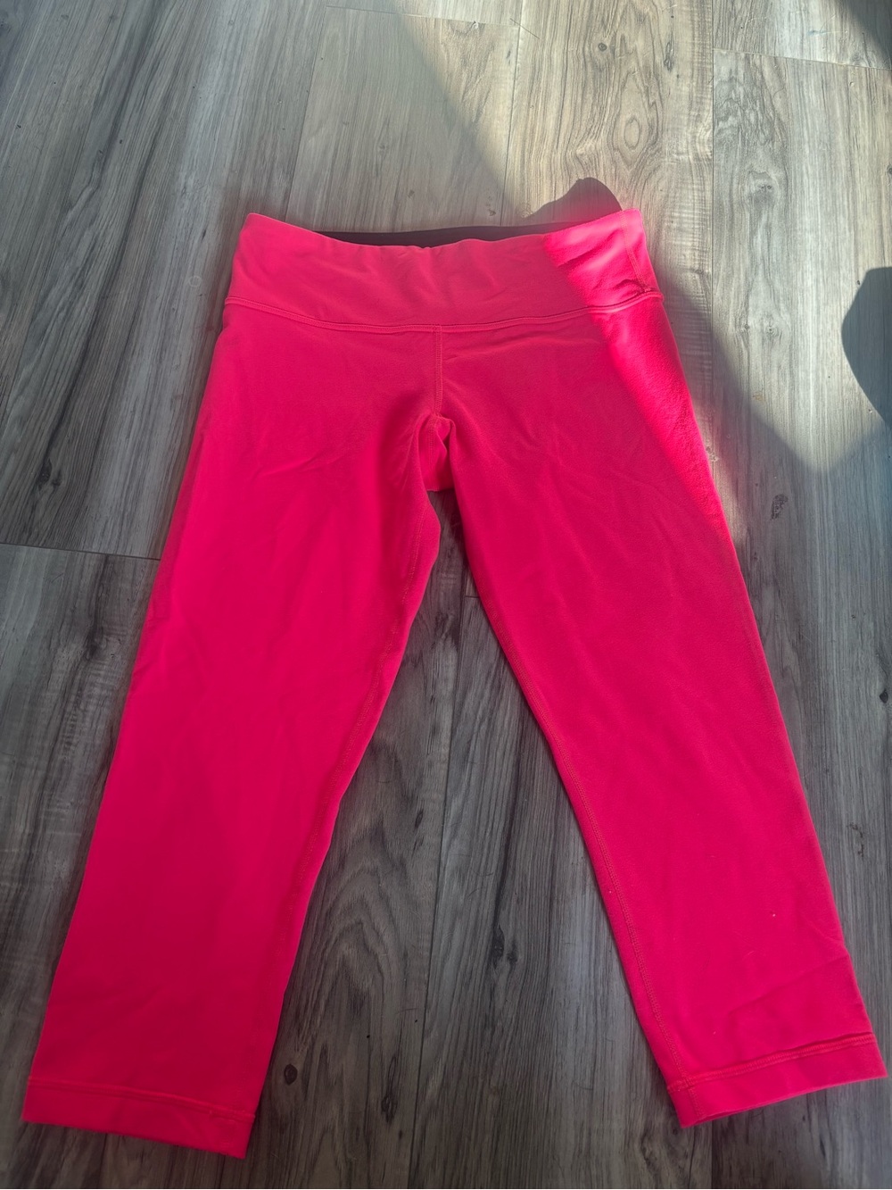 lululemon athletica Hot Pink Capri Leggings
